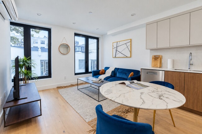 149 Green St Unit SI ID1021855P