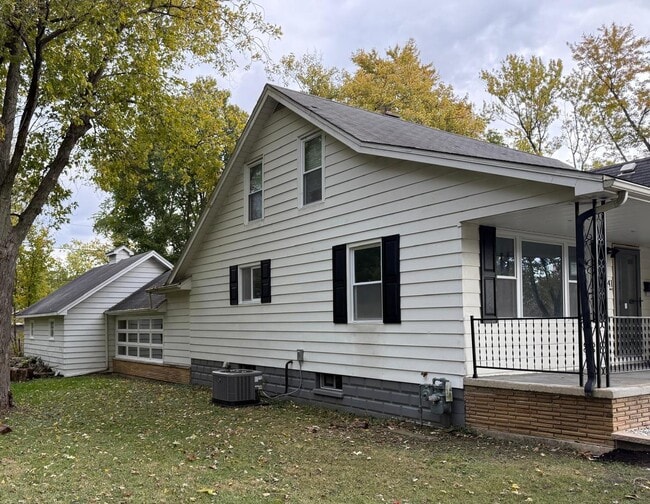 Photo - 3141 Green St