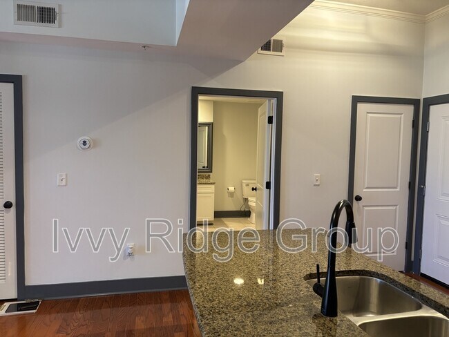 Photo - 721 Gov Morrison St Unidad 1 601