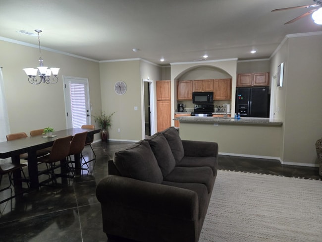 Photo - 6102 Nancy Ellen St