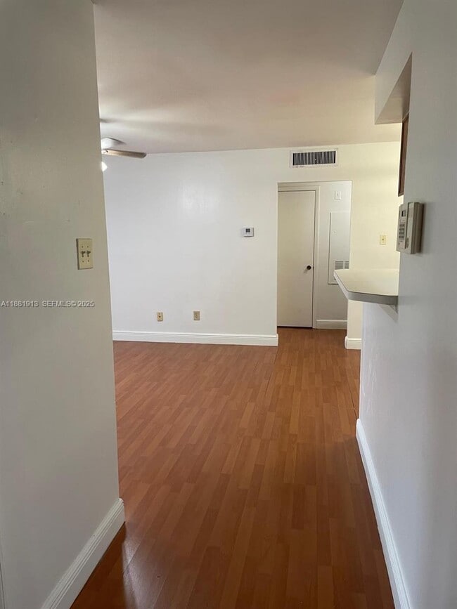 Building Photo - 15315 SW 106th Terrace Unit 413