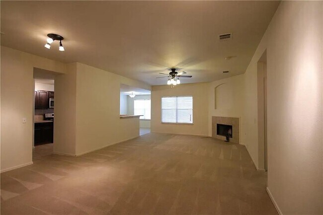 Photo - 125 Camelia Pkwy