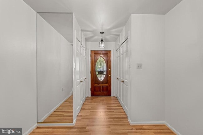 Photo - 605 H St SW