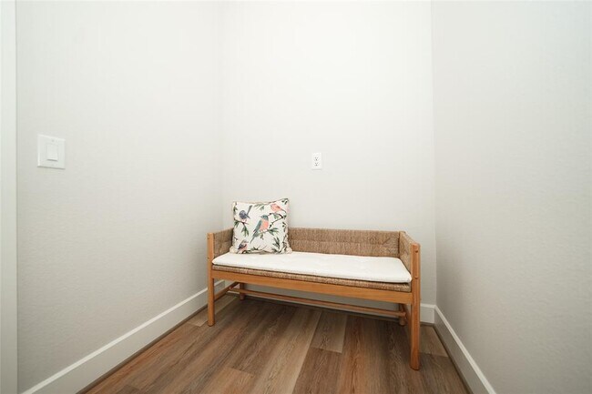 Photo - 5423 Water Terrace Ln