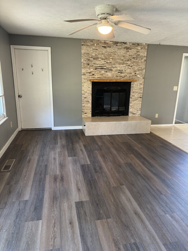 Photo - 7810 Fernbank Ct