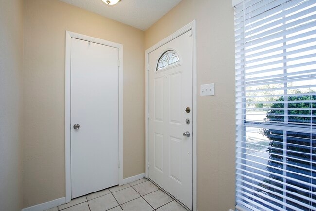 Photo - 5429 10th St