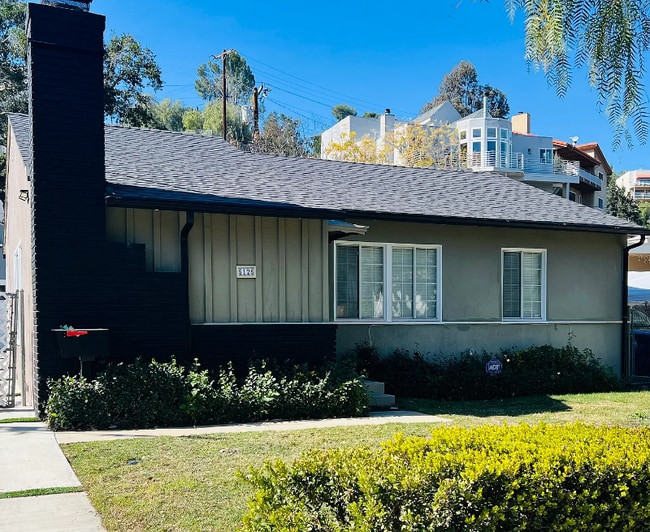 Photo - 5125 Canoga Ave Casa