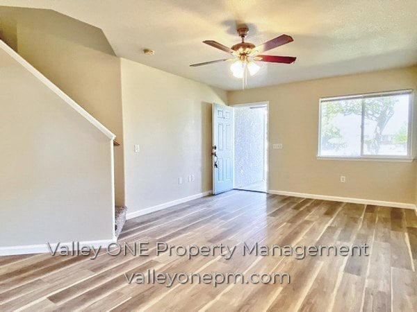 Photo - 1160 E Monte Vista Ave
