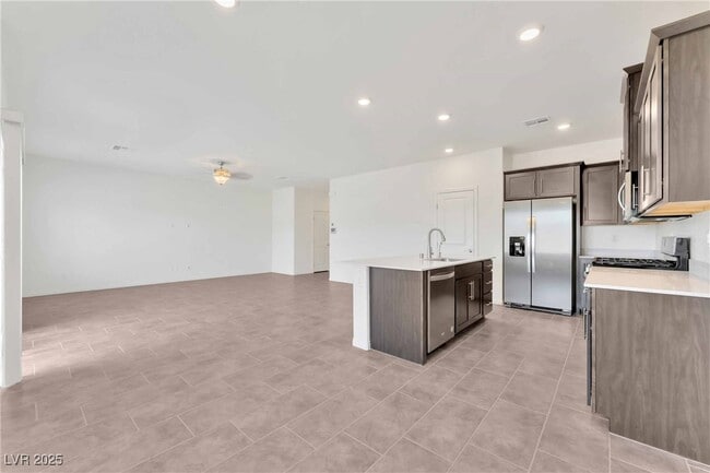 Building Photo - 4131 Agama St Rental
