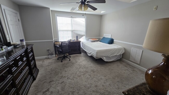 10321 Sablewood Dr Unidad 106