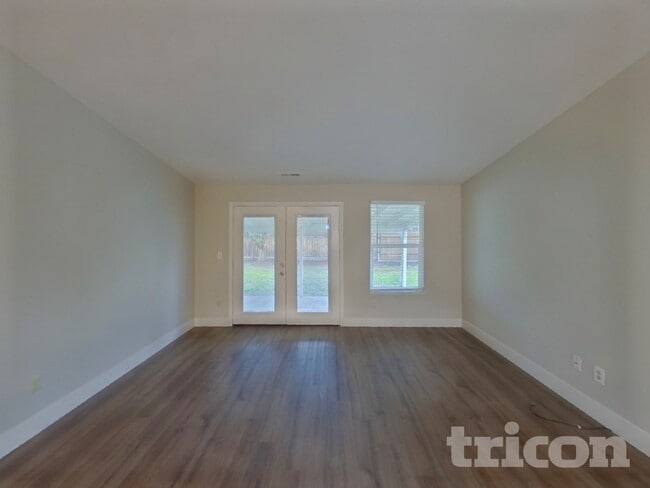 Photo - 15413 NE 47th Cir