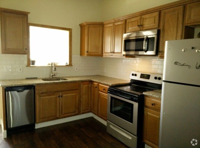 Building Photo - 415 S Atlantic Ave Unit Apt 1