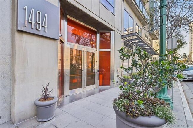 Building Photo - 2 Bed/2 Bath Condo at Aperture in Little I... Unit 204