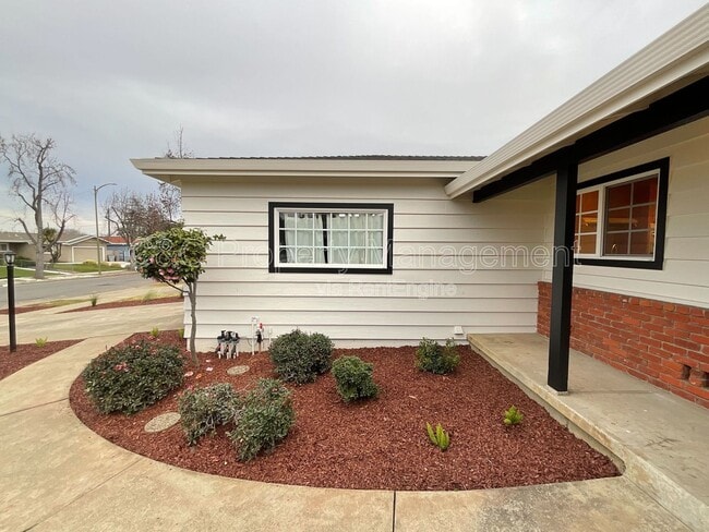 Photo - 7132 Bark Ln