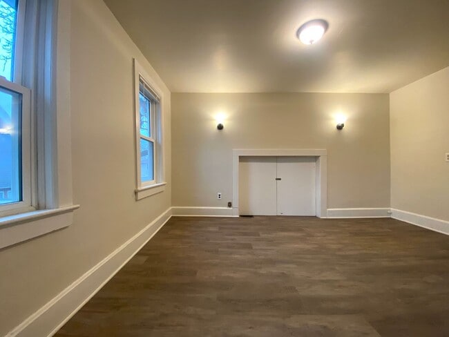 Building Photo - 808 Cherry St Unit 808 Cherry St -  3 Rental