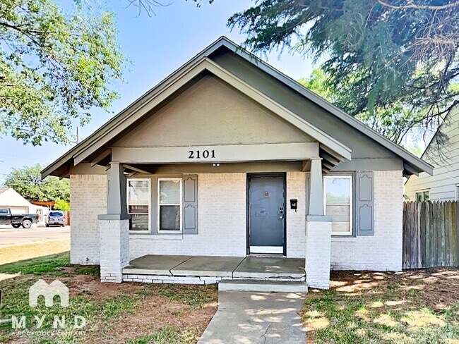 Building Photo - 2101 22nd St Rental