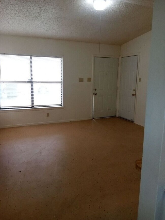 Photo - 9655 Bratton Dr