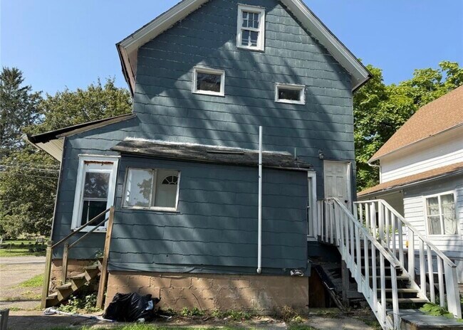 Photo - 127 Burbank Ave Unit 1