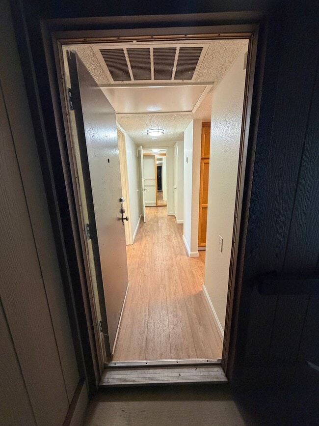 Photo - 2 bedroom | 1 bathroom | Arden-Arcade Condo Available Now!