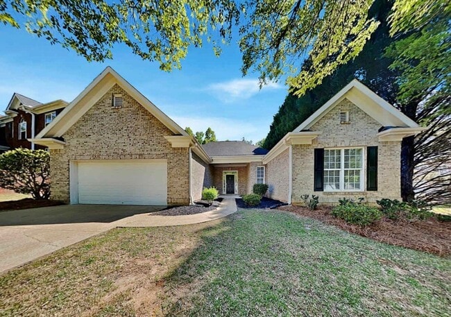 Building Photo - 466 Greyhawk Way