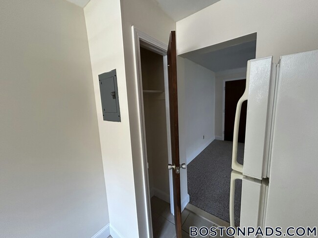 Photo - 8 Brattle Dr Unit 2