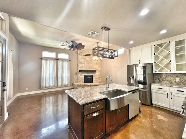 Photo - Gorgeous Custom-Built Home in Gated Commun...