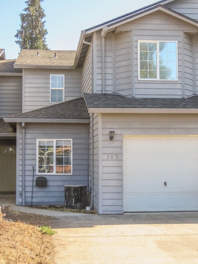 Photo - 3 Bedroom Plus Office Available in Gaston ...