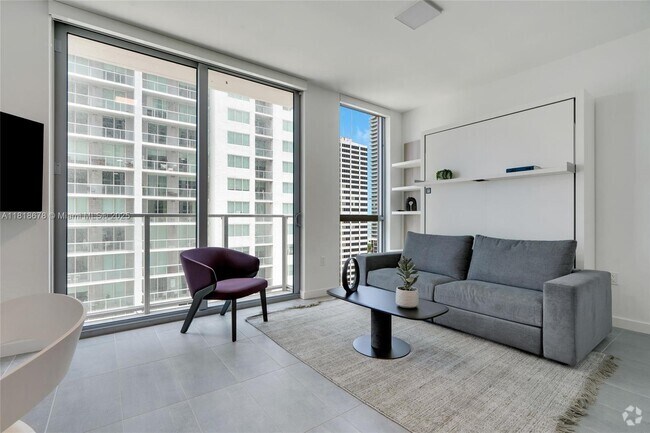 Building Photo - 227 NE 2nd St Unit 2810 Rental