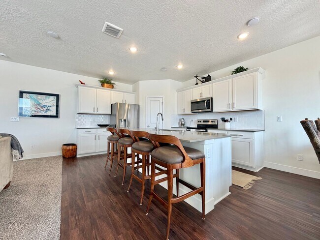 7239 Woods Rose Dr