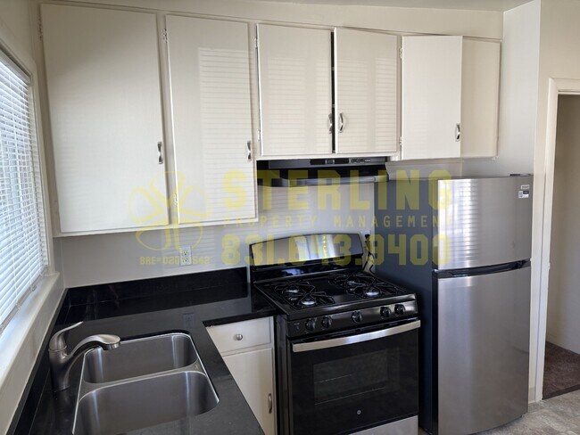 Photo - 812 Park Avenue - Monterey