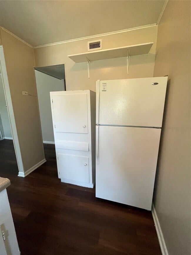 Photo - 3304 Red River St Unidad 102