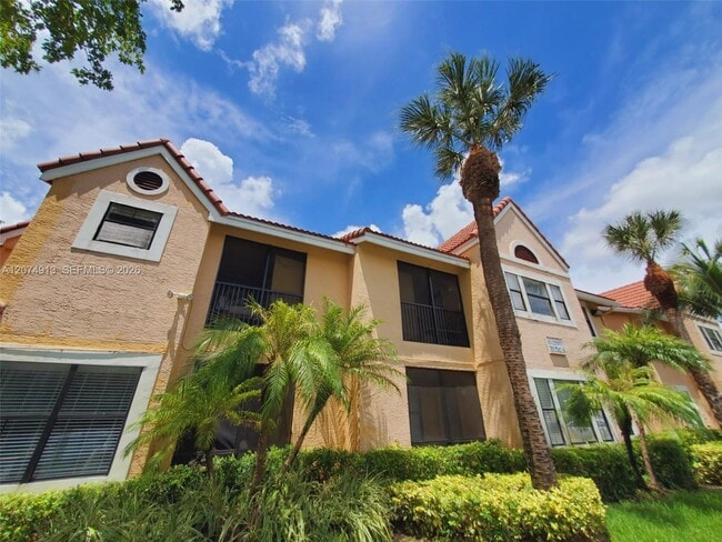 Building Photo - 15591 SW 105th Terrace Unit 512