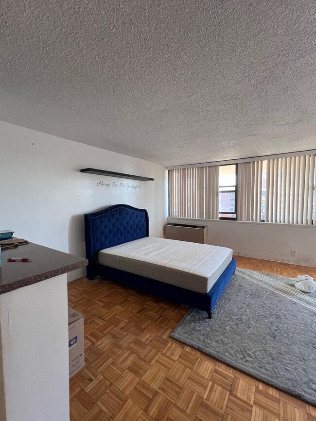 Photo - 280 Marin Blvd