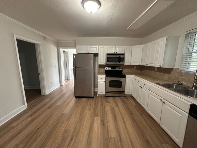 Photo - Immaculate 3 Bedroom Home For Rent In Soug...