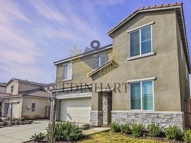 Photo - 1820 Klamath Rd S