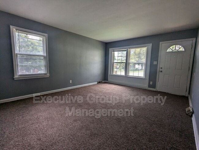 Photo - 403 Lee Rd