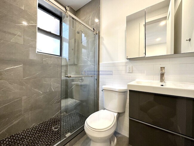 Photo - 45 Tiemann Pl Unit 5H