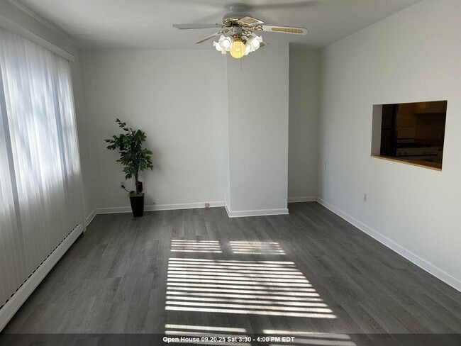 Building Photo - 105 Columbia Ave Unit 2 Rental