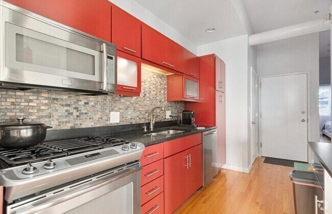 Building Photo - 149 Webster St Unit 2 Rental