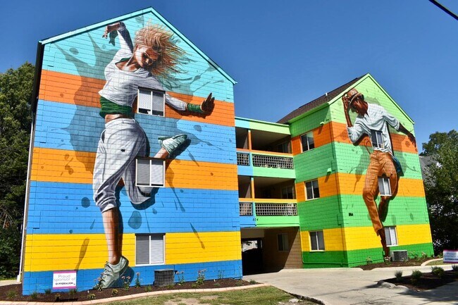 Photo - 804 W Illinois