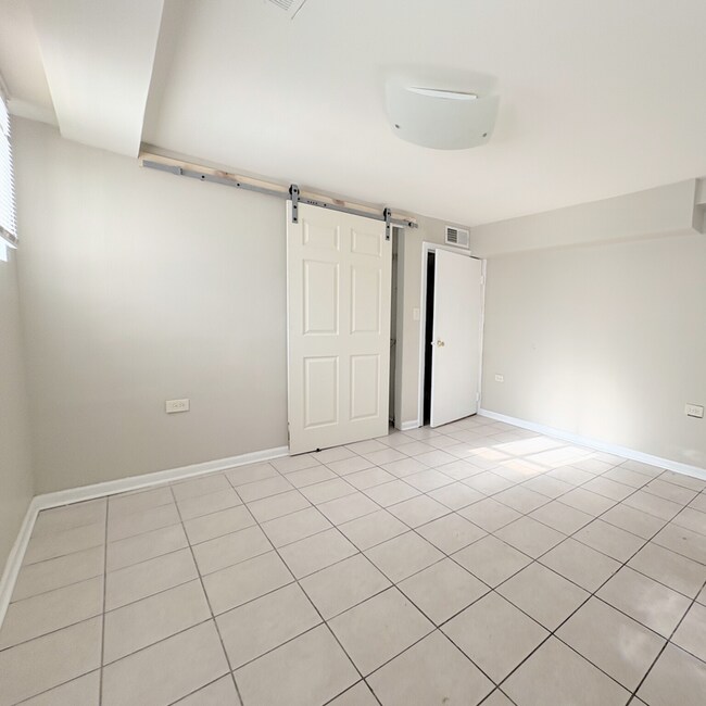 Photo - 125 S Leavitt St