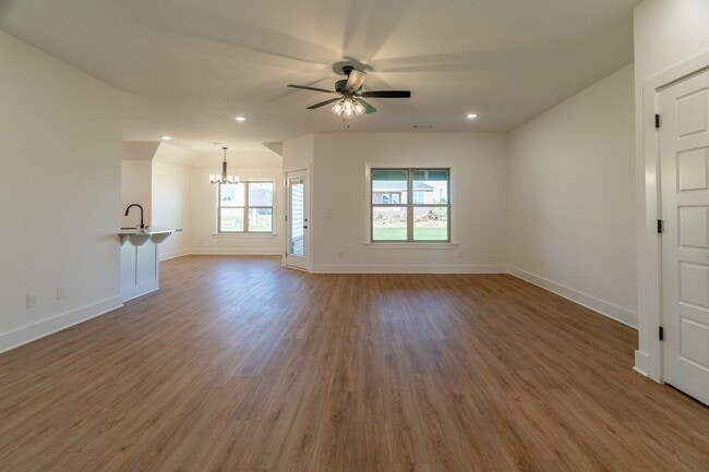 Photo - LIKE NEW 3-bedroom 2 bath Home in Prairie Grove!! FENCED YARD INCLUDED!