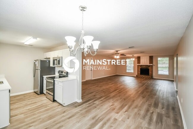 3 Bedroom Pet-Friendly Home in orange park, FL with Main Street Renewal
