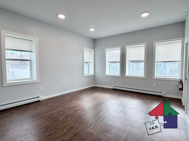 Photo - 33 Granite St Unit 1