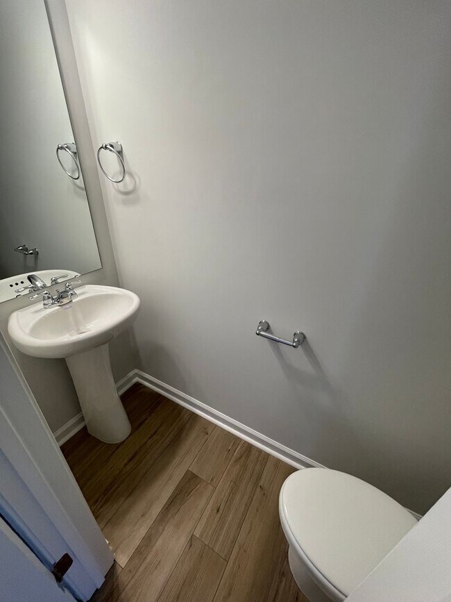 Photo - Charming 3 Bedroom Home Located in Raleigh