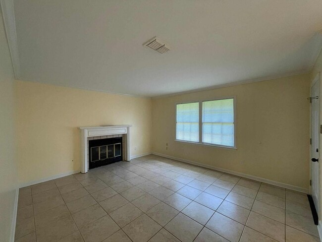 Photo - 7 Minutes to Barksdale AFB