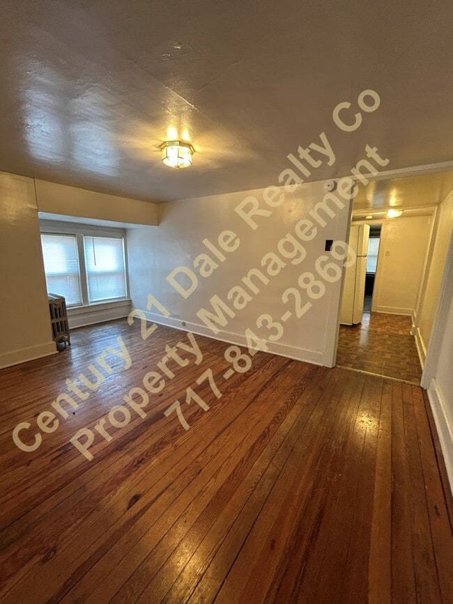 Photo - 362 W Broadway Unit Apt 6