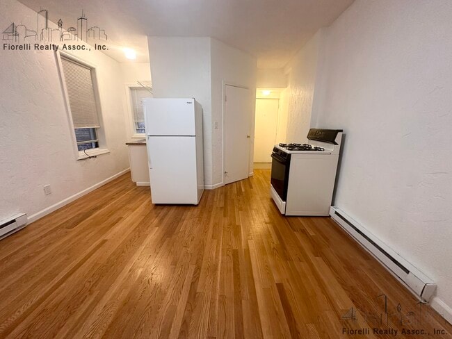 Photo - 20 Cooper St Unit 2