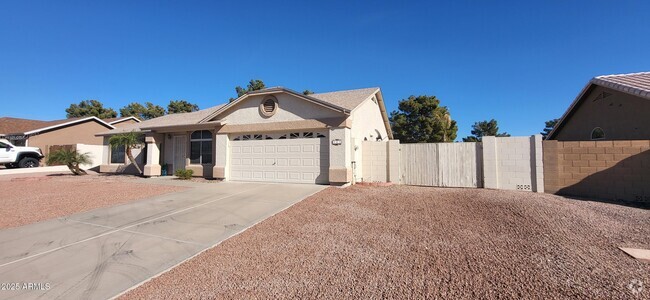 Building Photo - 963 N Hillridge Rental