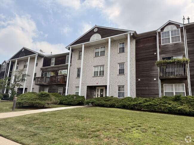 Building Photo - 140 Highland Ave Unit C217 Rental